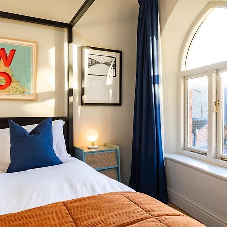 Stylish Seaside Home With King Beds And Parking Scarborough Extérieur photo